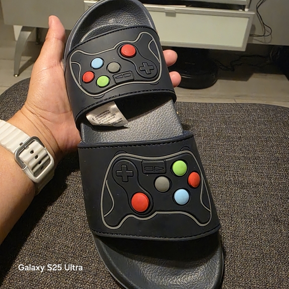 Place Navy Game Controller Slides RV - Picture 3 of 5